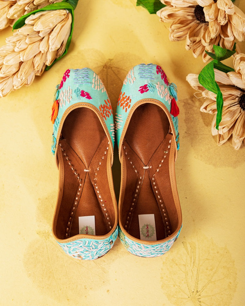 Sara Ali Khan in 'Tassel World'