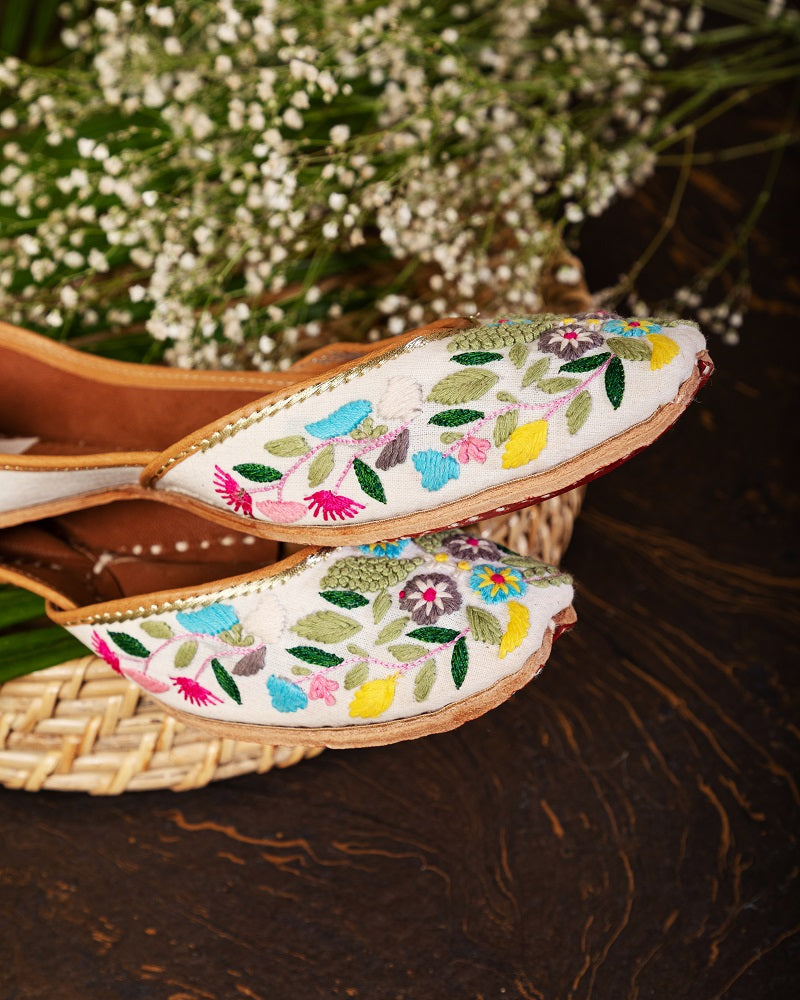 Gauahar Khan in 'Showstopper'