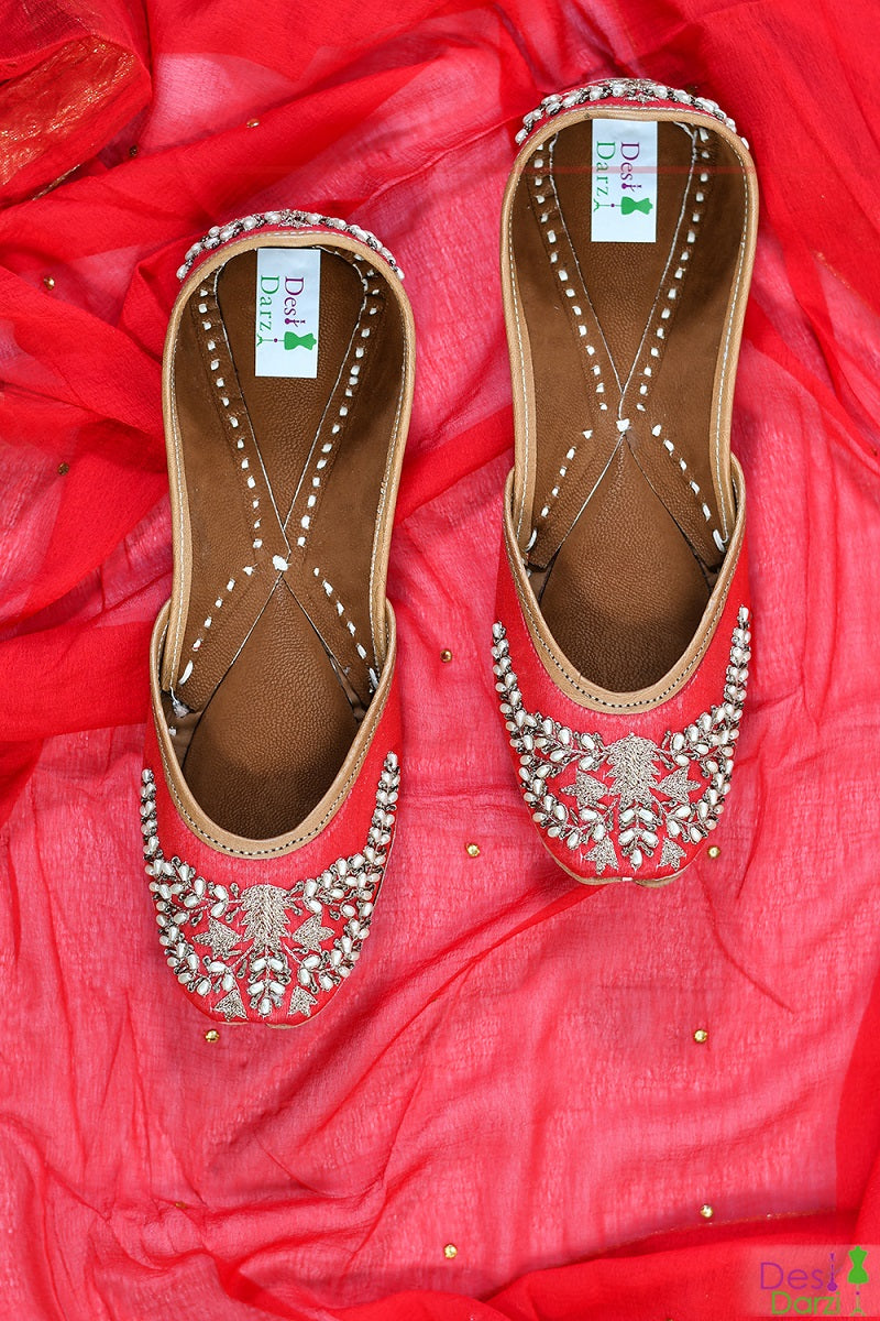 Ashnoor Kaur in 'Nikhat'